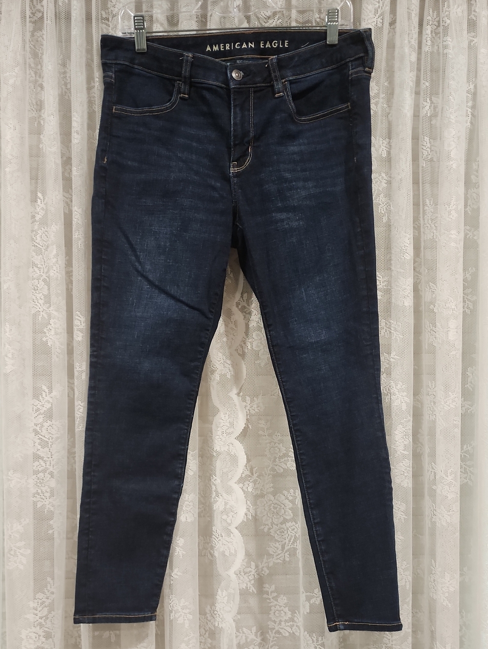 AMERICAN EAGLE "JEGGING" JEANS